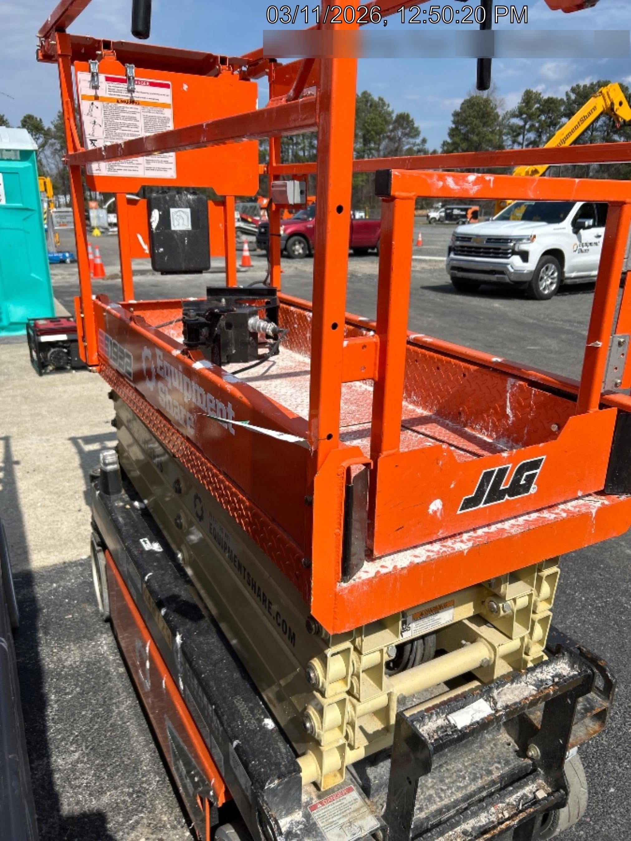 2024 JLG ES1932