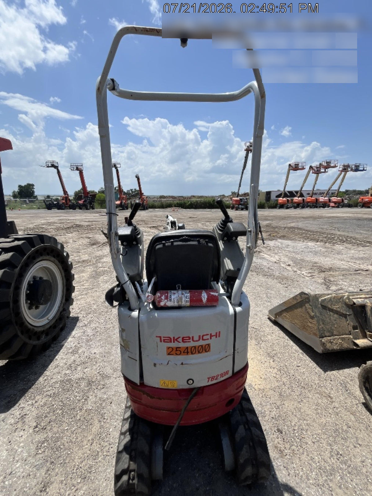 2022 TAKEUCHI TB210R