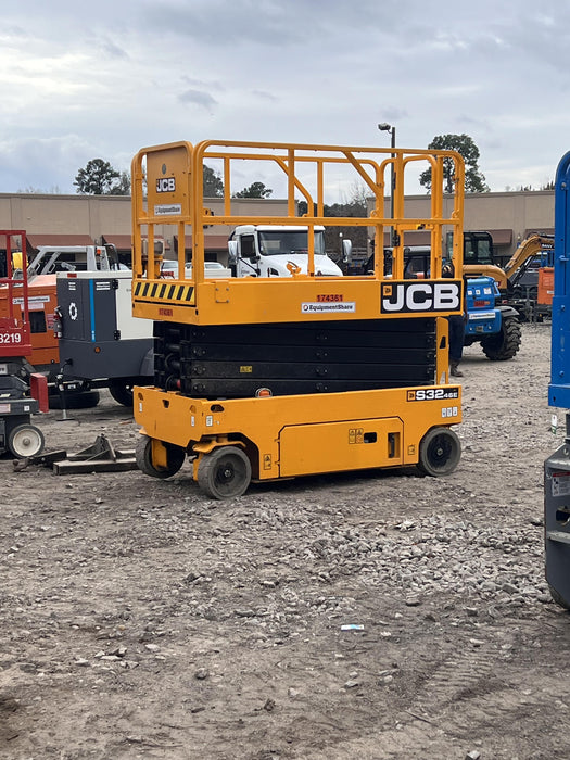 2021 JCB S3246E