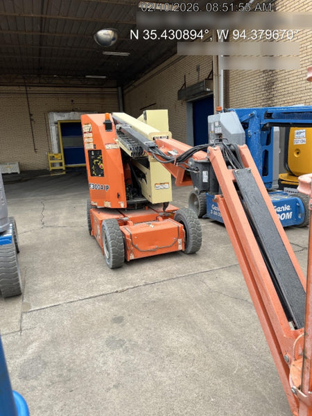 2019 JLG E300AJP