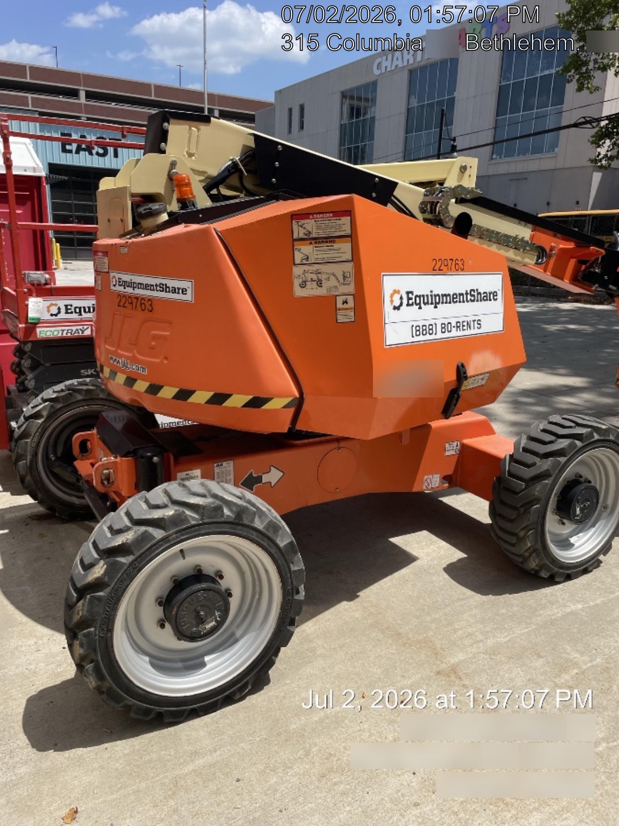 2022 JLG 340AJ