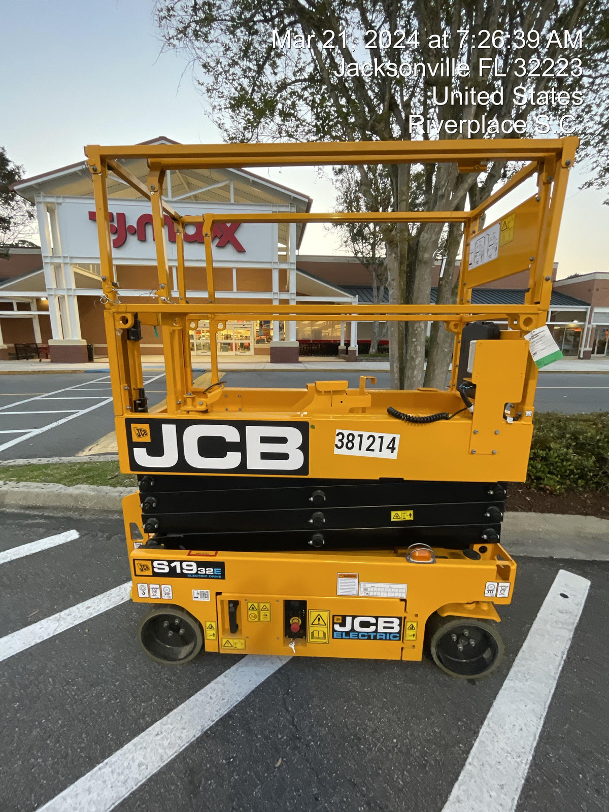 2024 JCB S1932E
