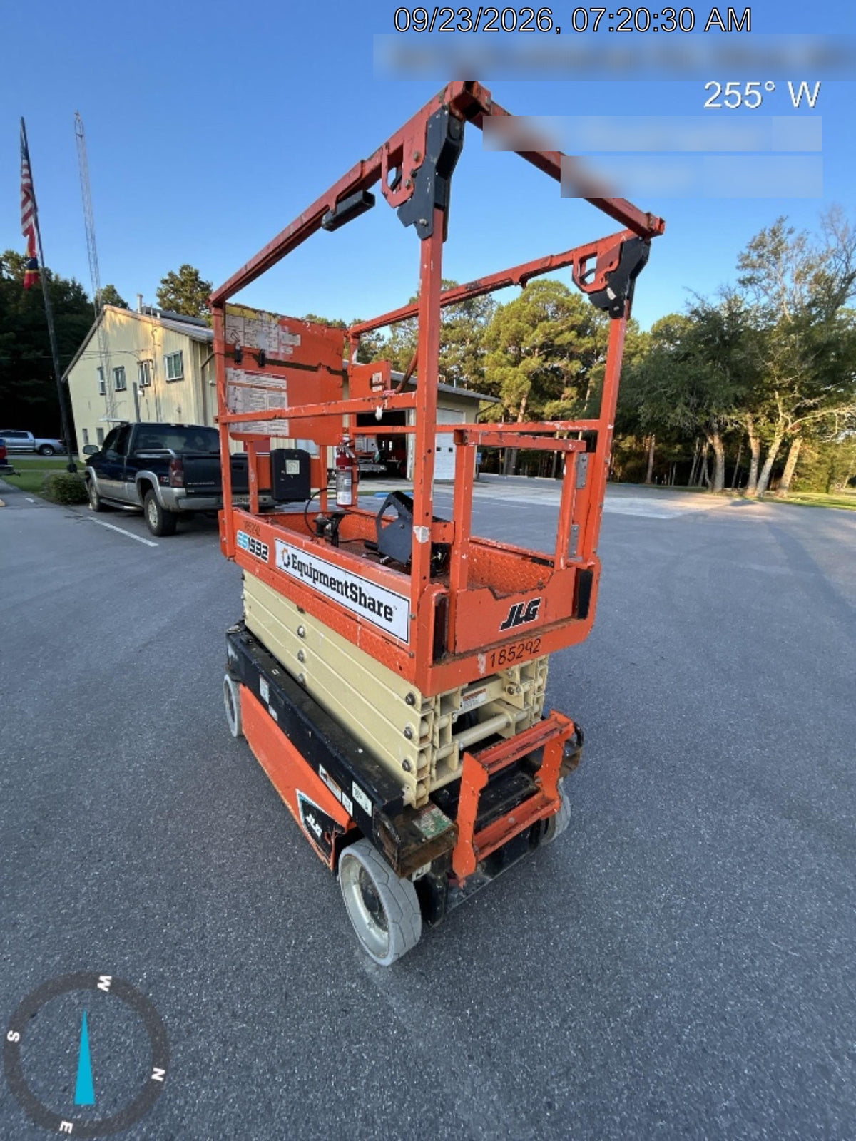 2021 JLG ES1932