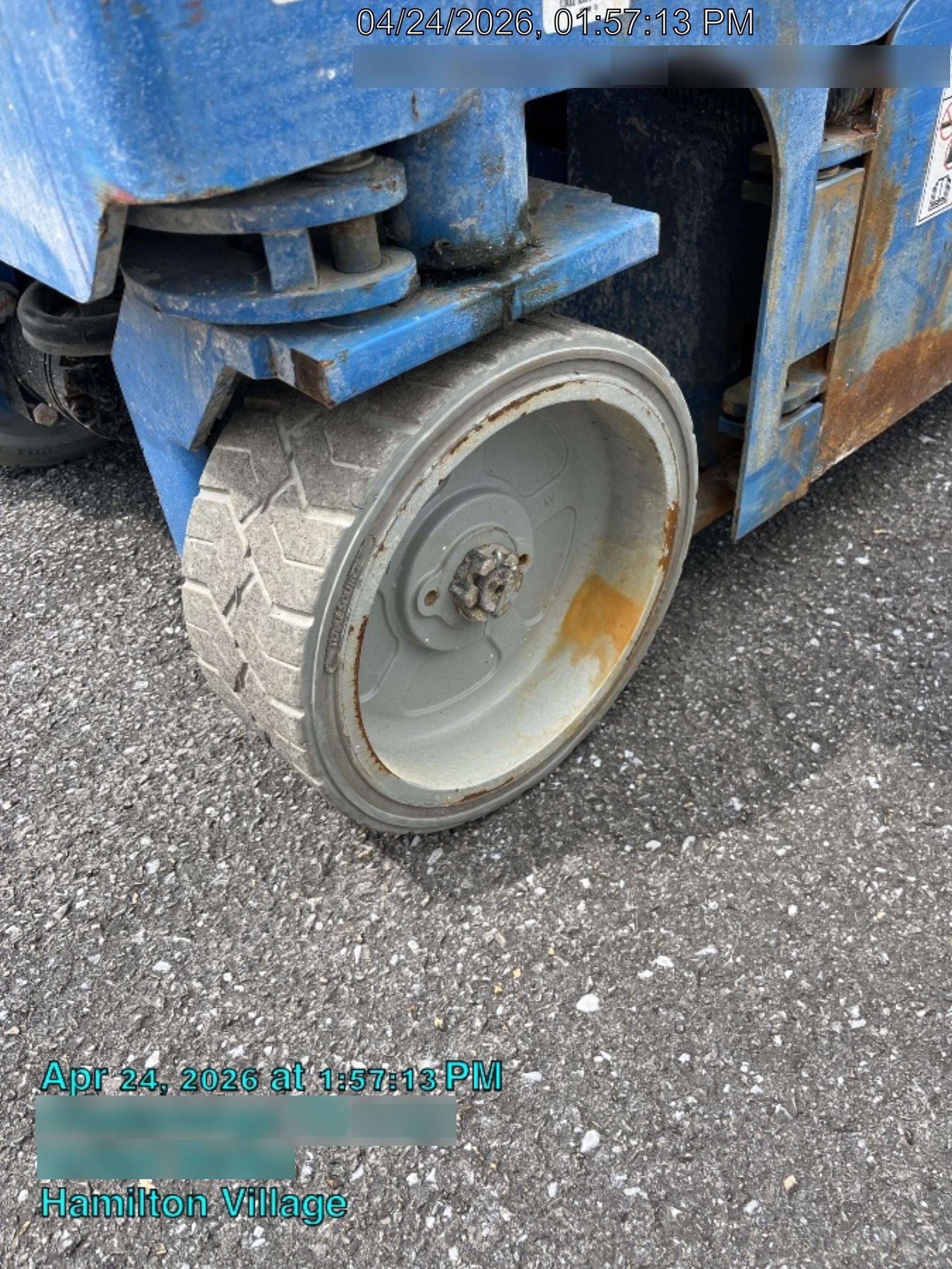 2020 Genie GS-1930 Solid Non Marking Tires, Beacon, Folding rails with half height swing gate