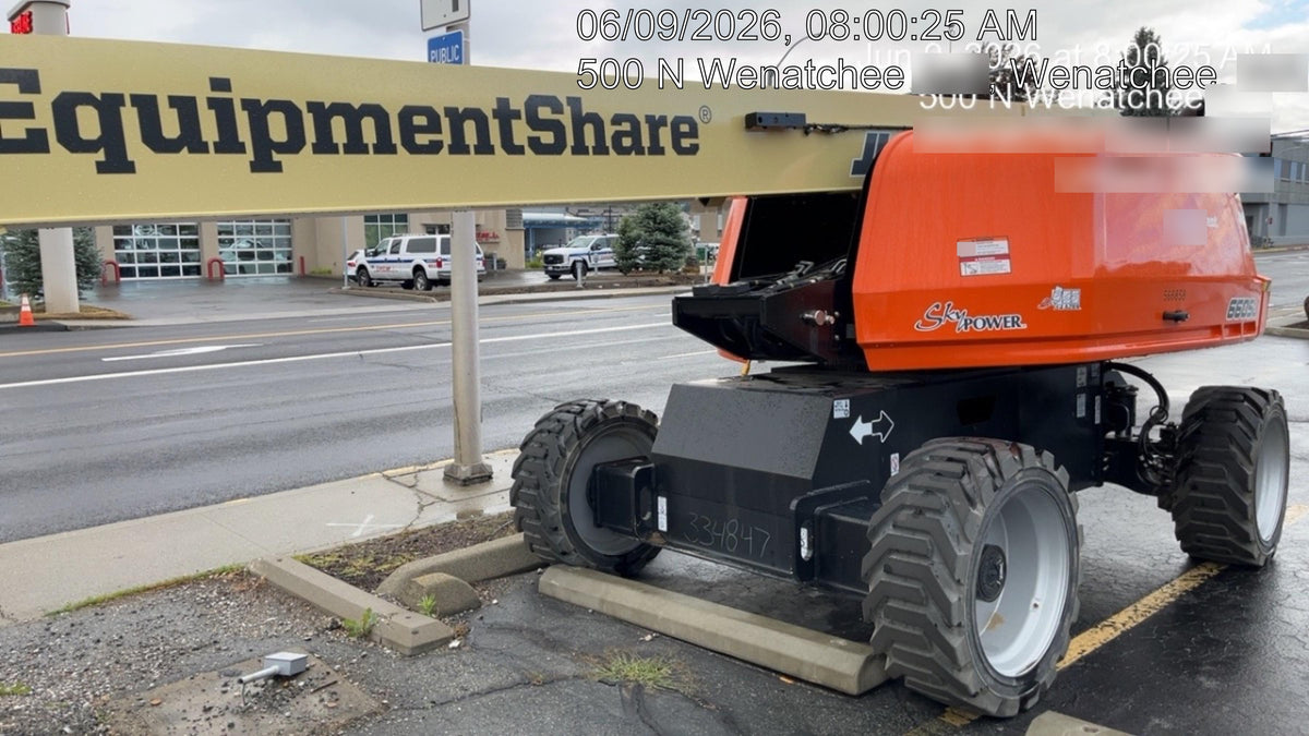 2025 JLG 660SJ