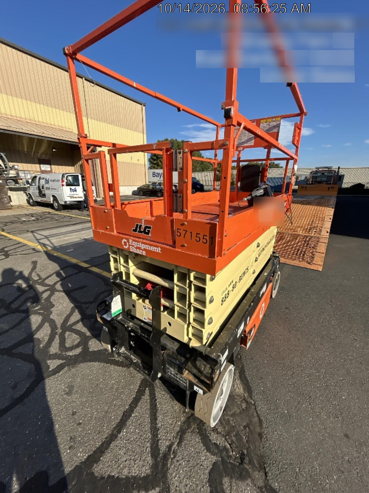 2025 JLG ES3246