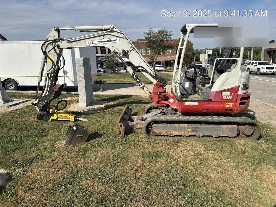 2019 Takeuchi TB260 Takeuchi TB260 Canopy w/Rubber Tracks, Auxiliary Hydraulics, Standard Blade, Manual QC, 12 / 18 / 24" Buckets, Hydraulic Thumb Installed