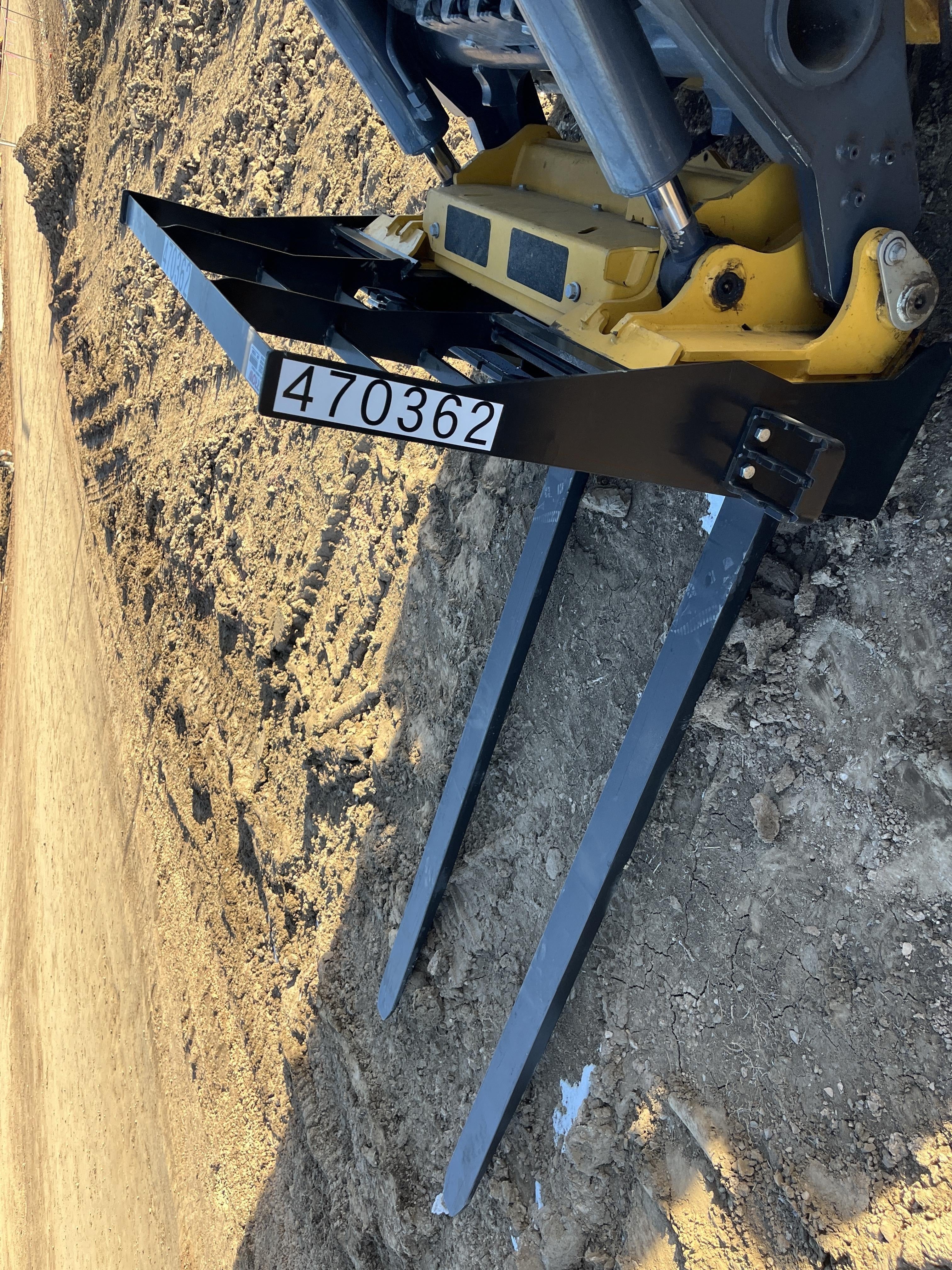 2024 ARROW MATERIAL HANDLING F5100CB - 72"