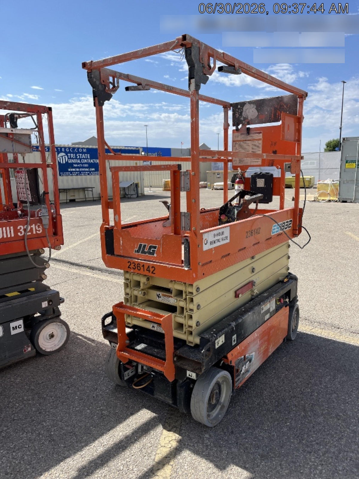 2022 JLG ES1932
