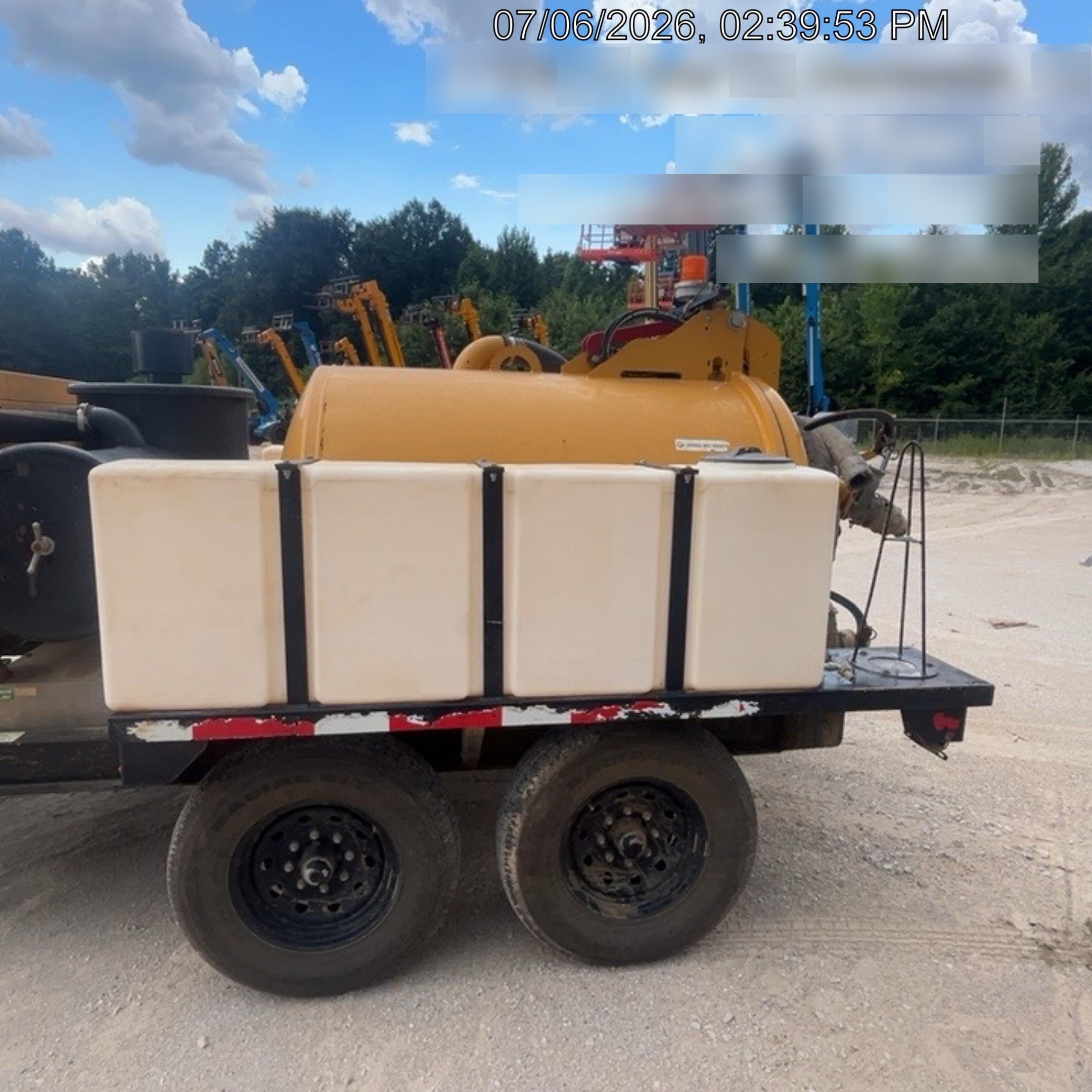 2023 VAC-TRON LP573XDT