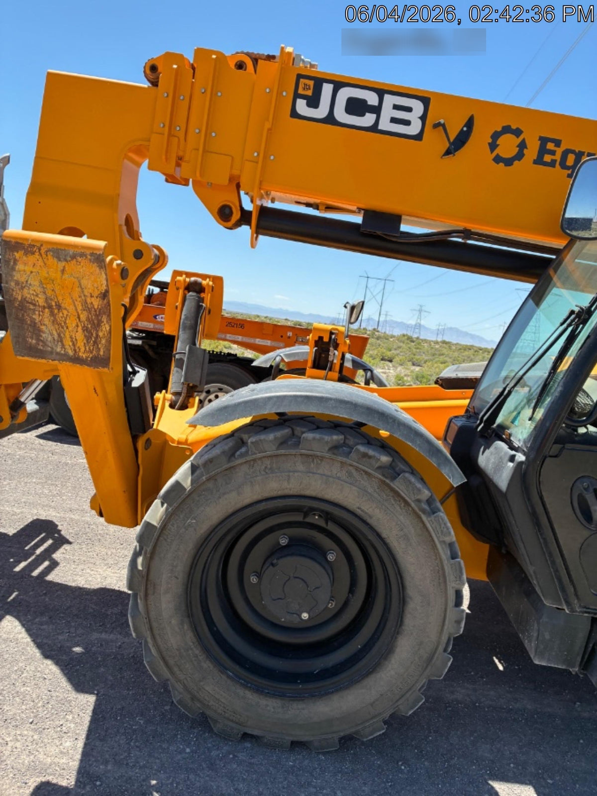 2025 JCB 510-56