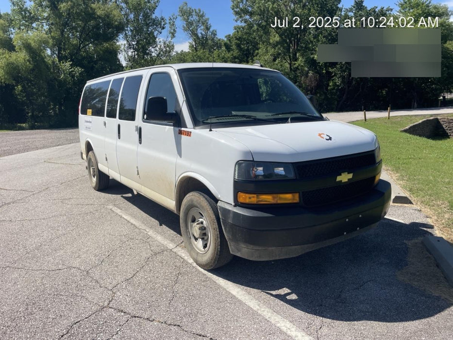 2023 CHEVROLET Express Van - Rental