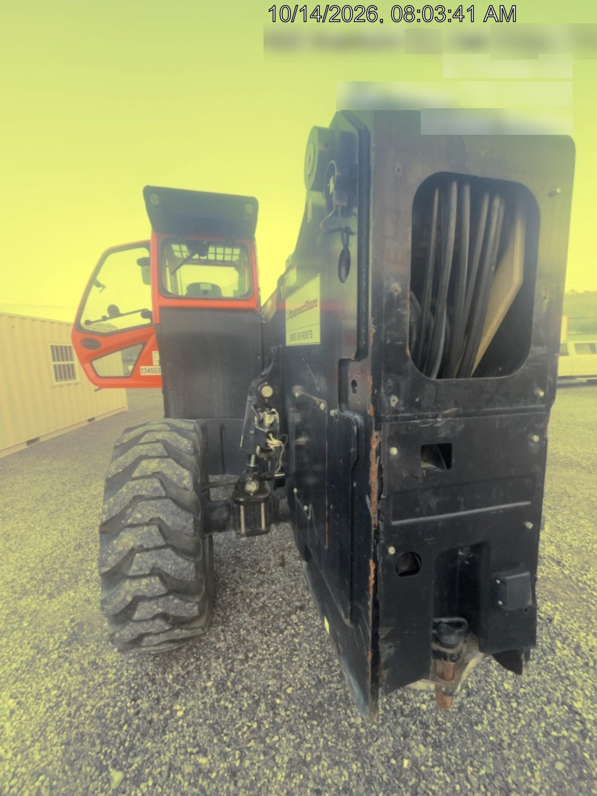 2022 JLG 1075