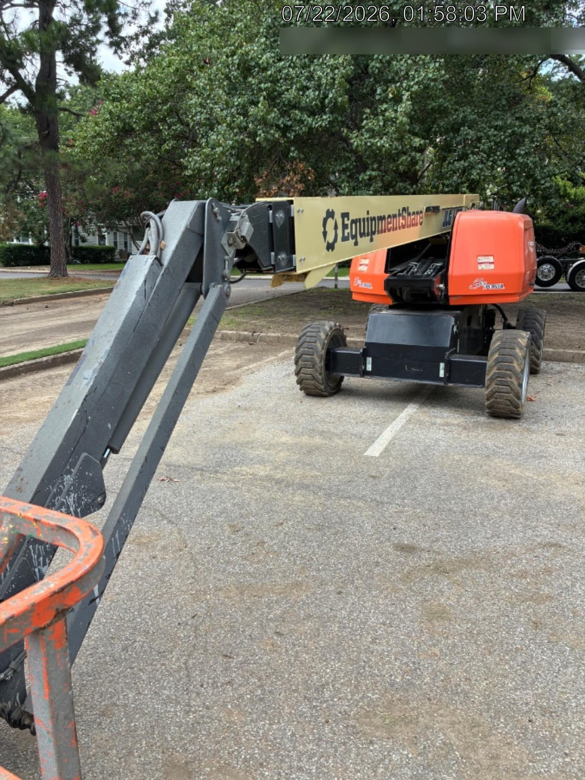 2023 JLG 660SJ
