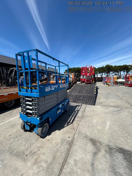 2022 GENIE GS-3232