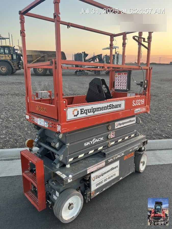 2021 SKYJACK SJ3219