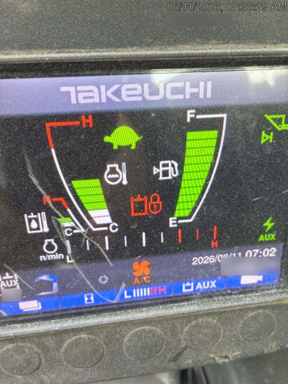 2023 TAKEUCHI TL10V2-CR