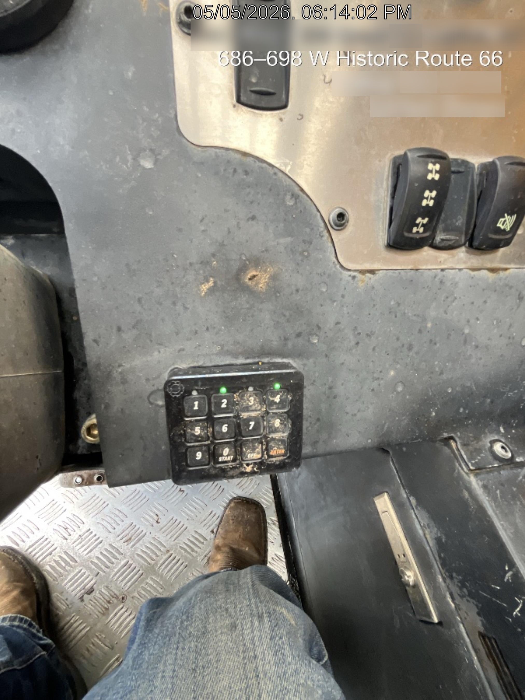 2022 SANY STH1256