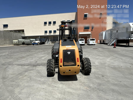 2023 CASE 588H