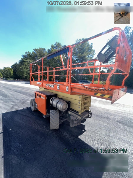 2022 JLG RT4069