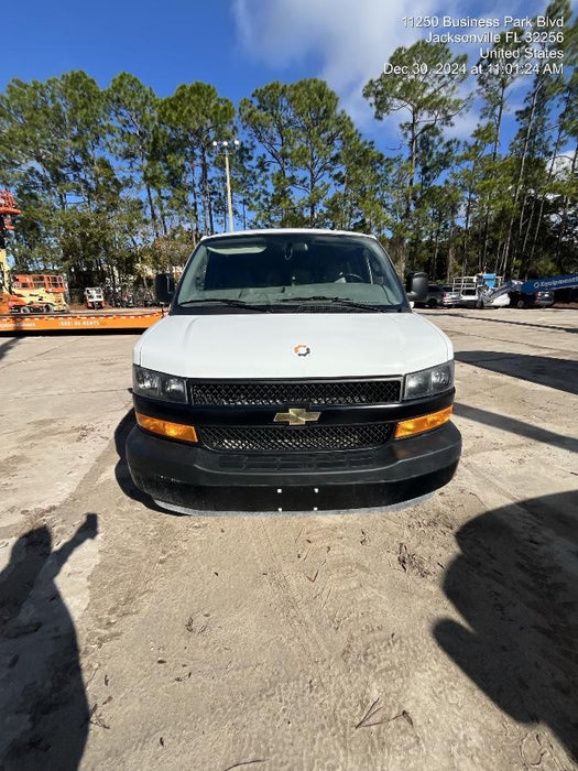 2023 CHEVROLET Express Van - Rental