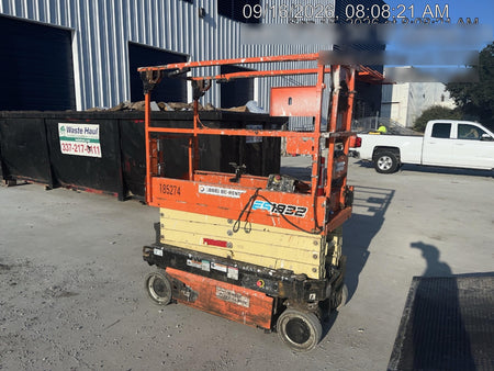 2021 JLG ES1932