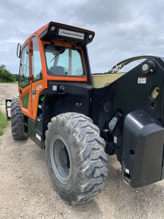 2021 JLG 1732