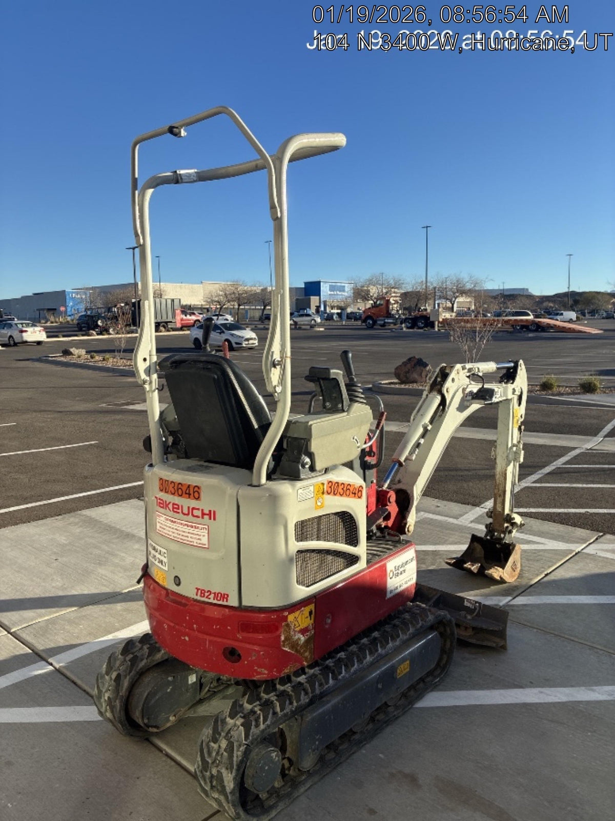 2023 TAKEUCHI TB210R