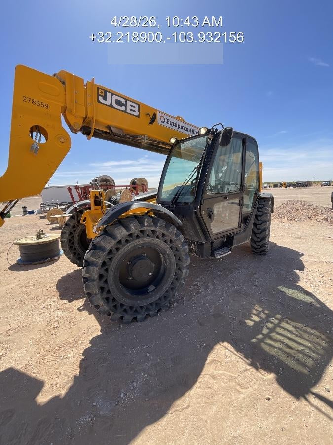 2019 JCB 506-36 Canopy, 74 HP, FF Tires, STD Worklight, Beacon, Aux Hydraulics, Lifting Eye, Back up Alarm w/48" Carriage/48" Forks