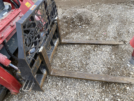 2020 PALADIN 48" Pallet Forks - Paladin