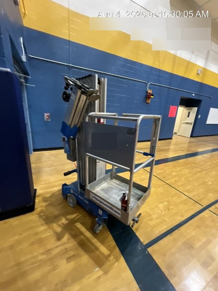 2019 GENIE AWP-30S