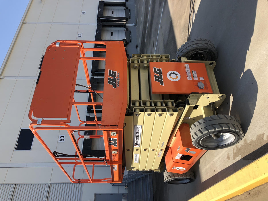 2019 JLG 4069LE