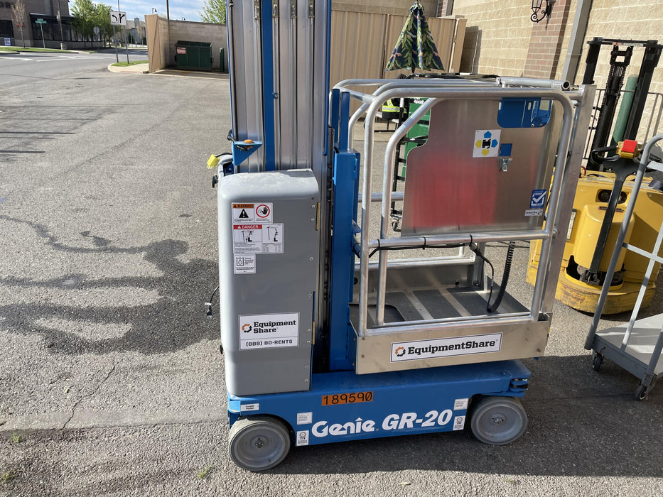 2021 GENIE GR-20