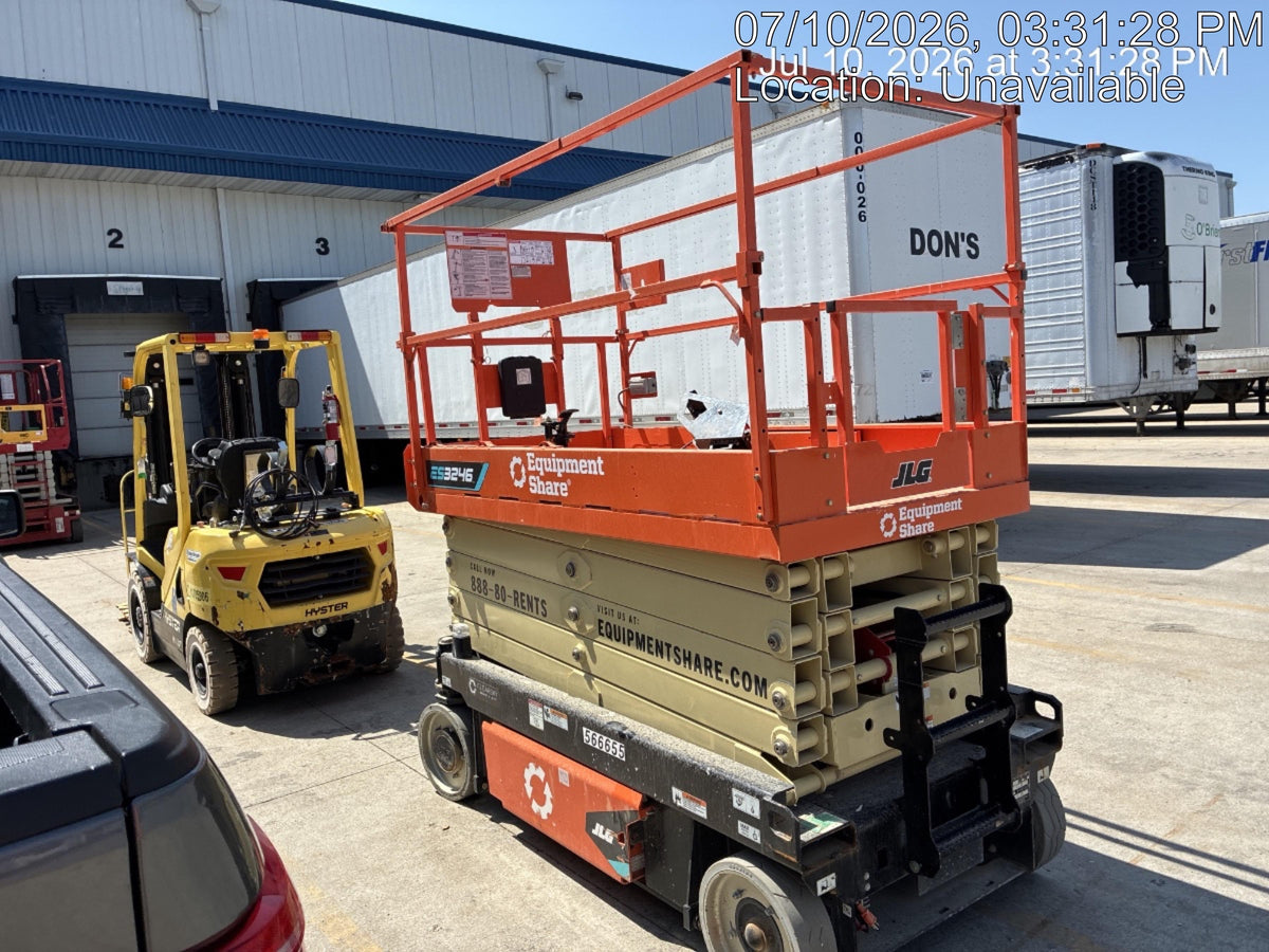 2025 JLG ES3246