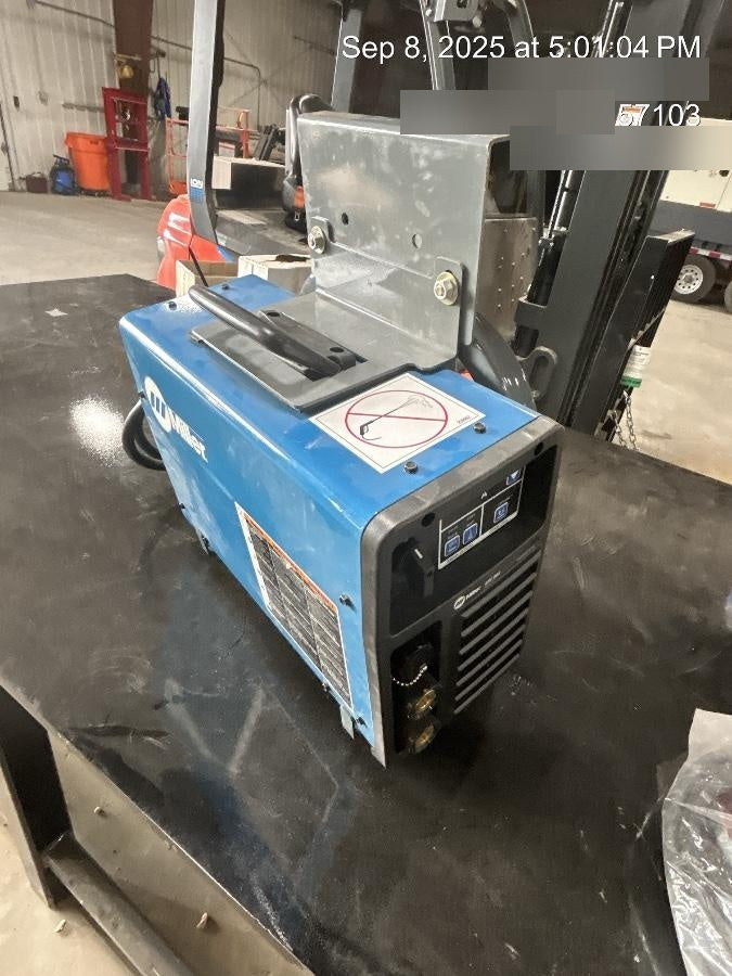 2025 MILLER ELECTRIC CST-282