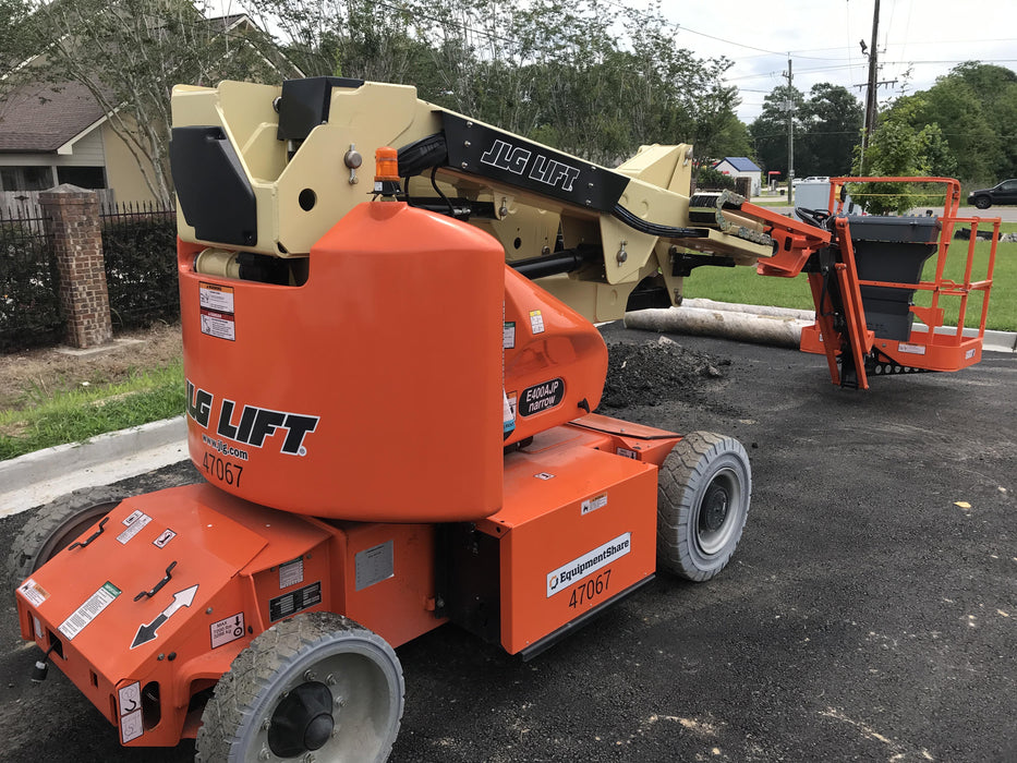 2019 JLG E400AJPN