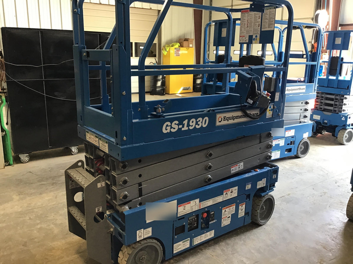 2020 Genie GS-1930 Solid Non Marking Tires, Beacon, Folding rails with half height swing gate