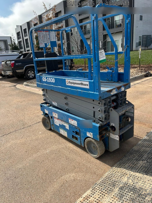 2019 Genie GS-1930 Fixed Rails with Chain Entry