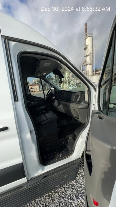 2023 FORD Transit 350 Rental