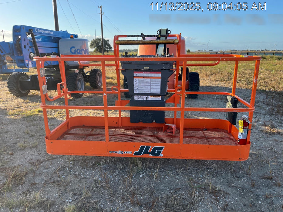 2019 JLG 400S