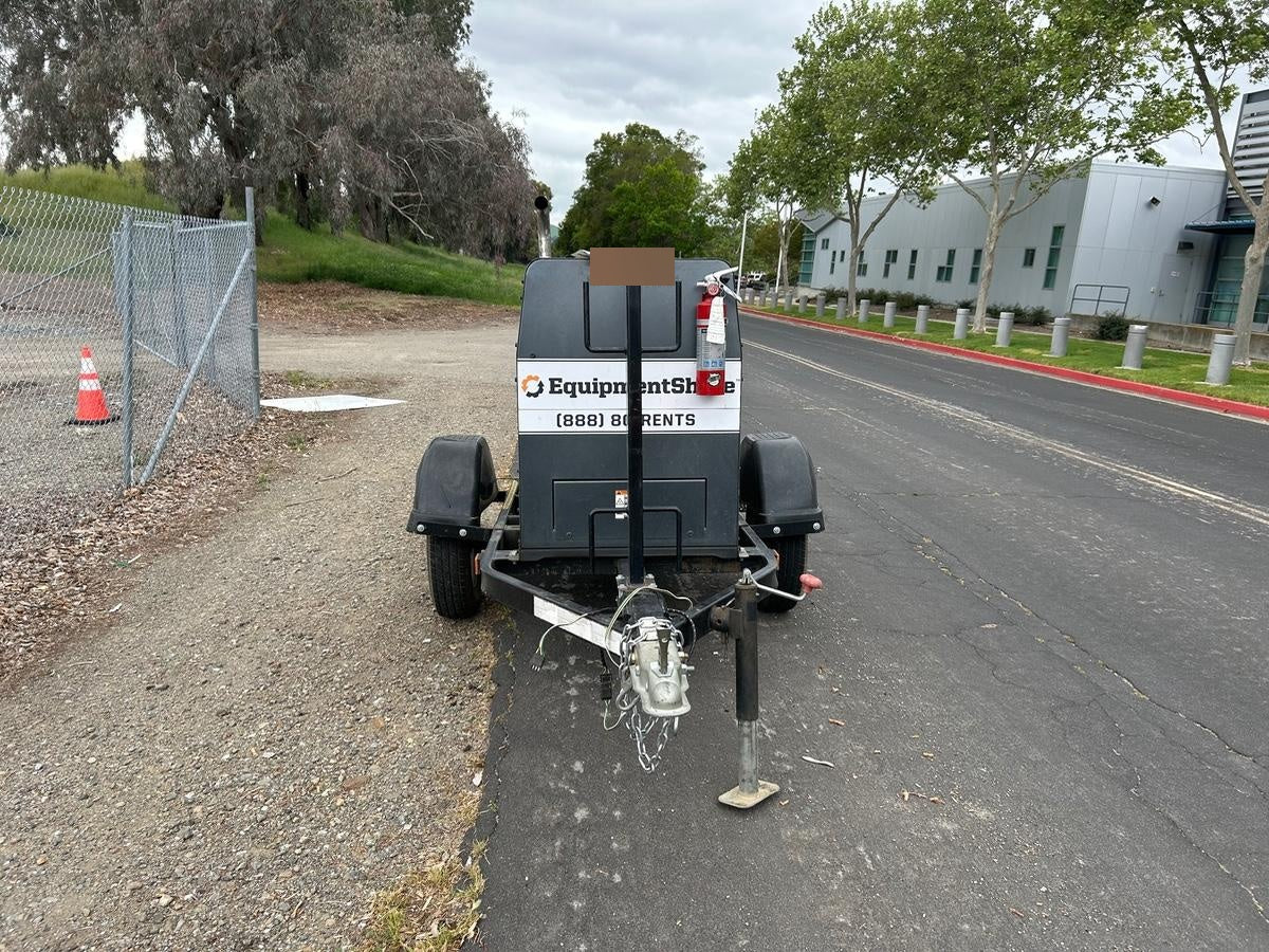 2021 Lincoln Electric Dual Maverick 200/200X Ready Pak 3 (includes trailer, cable rack, fender light kit)