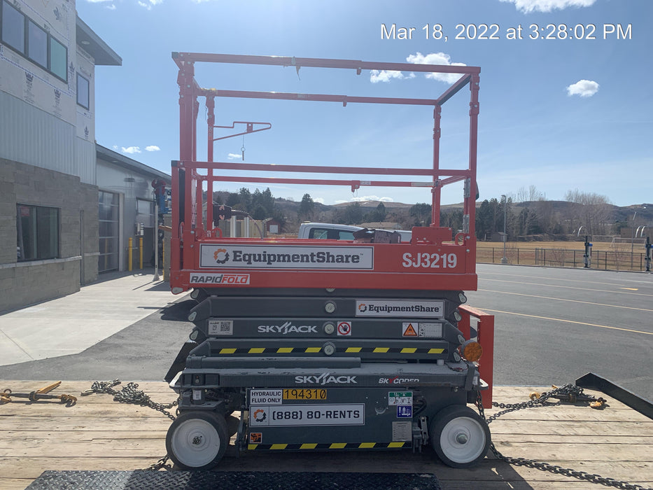 2021 SKYJACK SJ3219