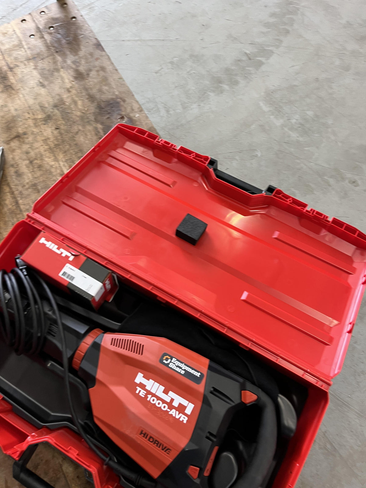 2023 HILTI TE 1000-AVR