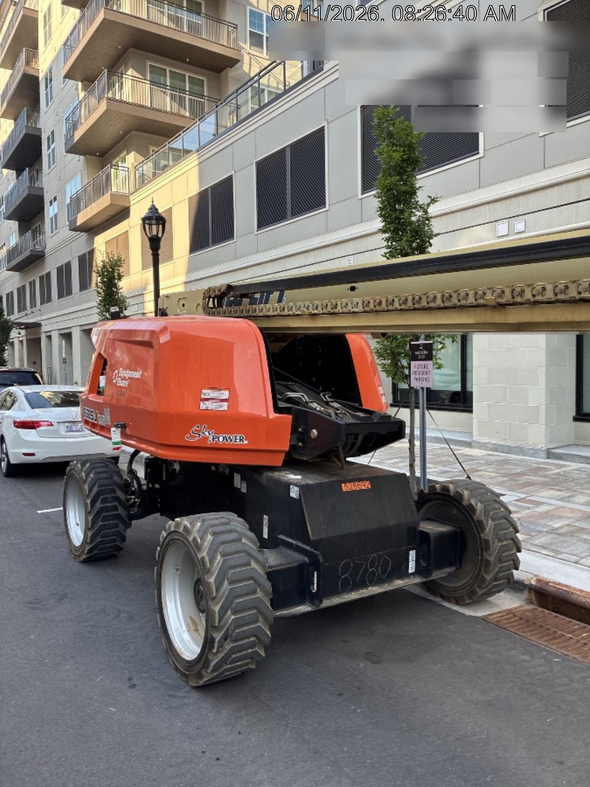 2025 JLG 660SJ