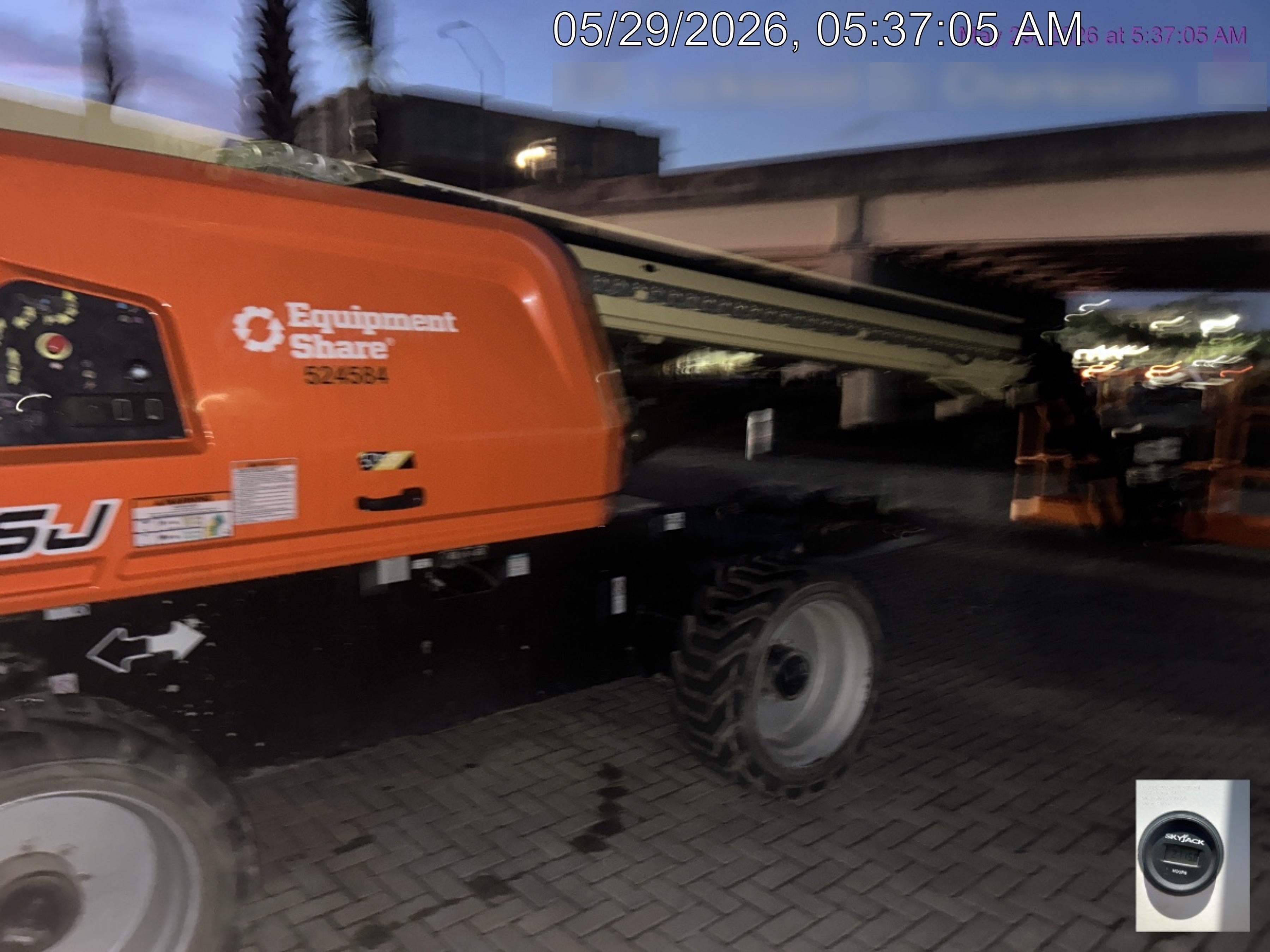 2025 JLG 660SJ