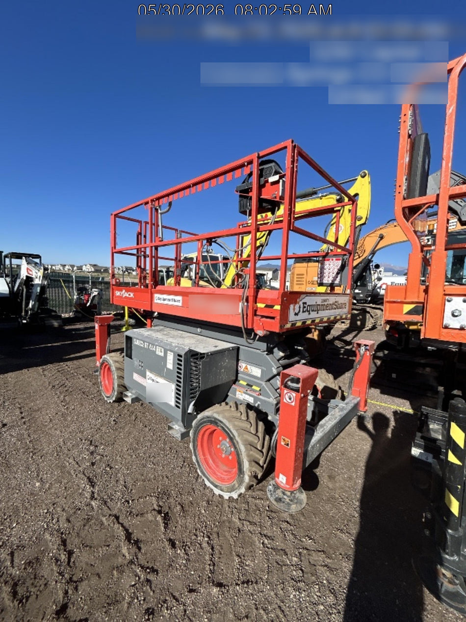 2022 JLG RT3369
