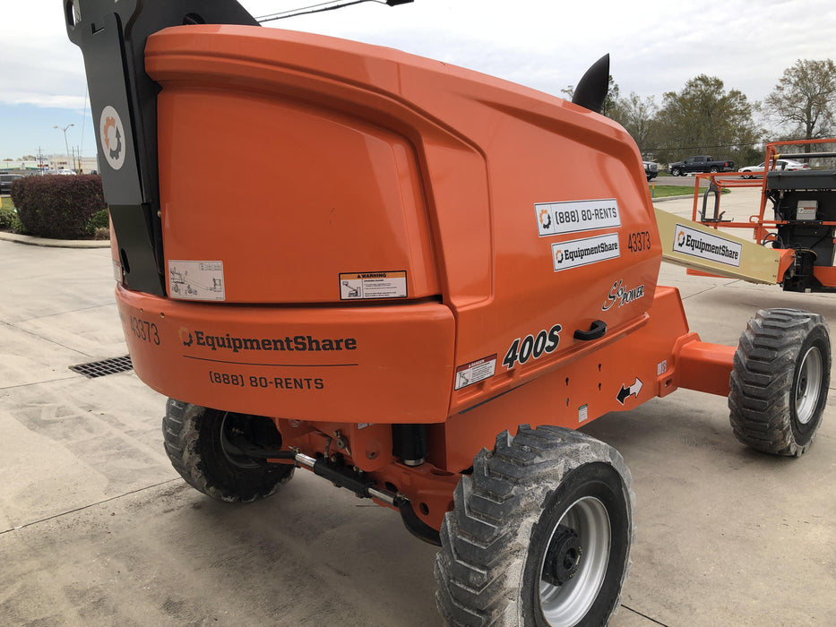 2019 JLG 400S