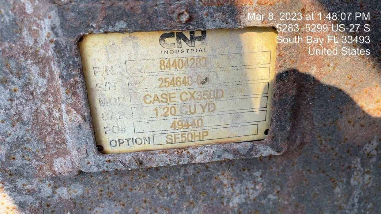 2017 CASE 36" Bucket - Case