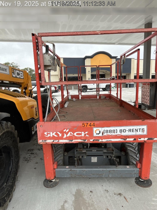 2017 SKYJACK SJ6826 RT