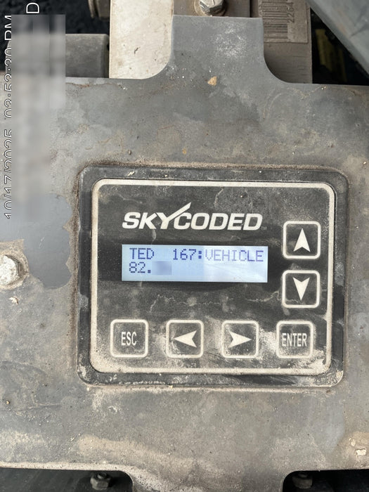 2020 Skyjack SJIII-3219 Solid NM Tires, Half height spring hinged entry gate, Dual Beacons, 800W Inverter